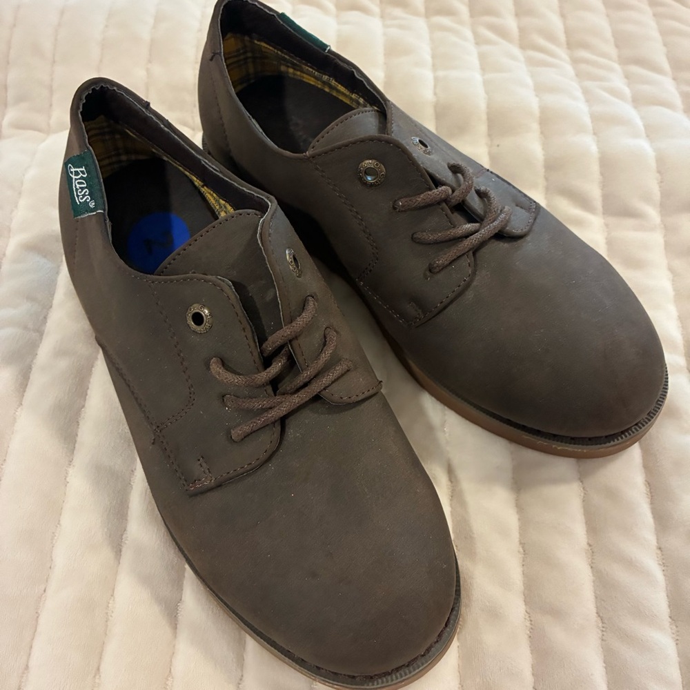 Bass Boys Brown Lace Up Shoes Size 2 NEW